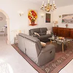 Villa Quito By Interhome *