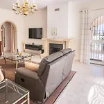Quito By Interhome