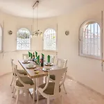 Quito By Interhome Villa